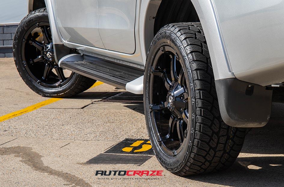 MITSUBISHI TRITON COUPLER GLOSS BLACK